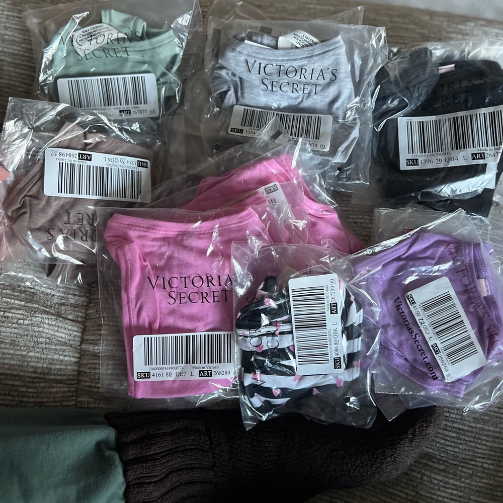 Brand New Victorias Secret Thong (Bundle)